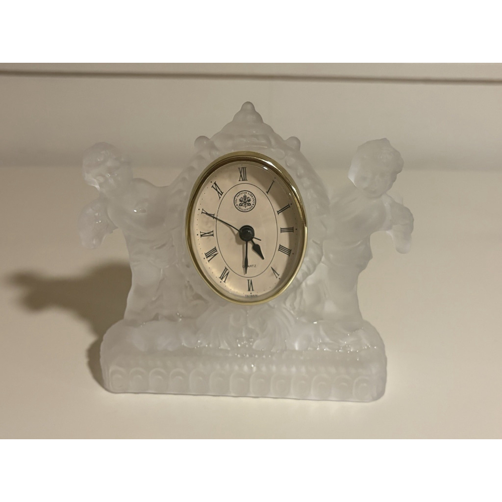Vintage Cherub Angel Mantel Clock Vatican Library Collection Frosted Taiwan - Picture 4 of 7